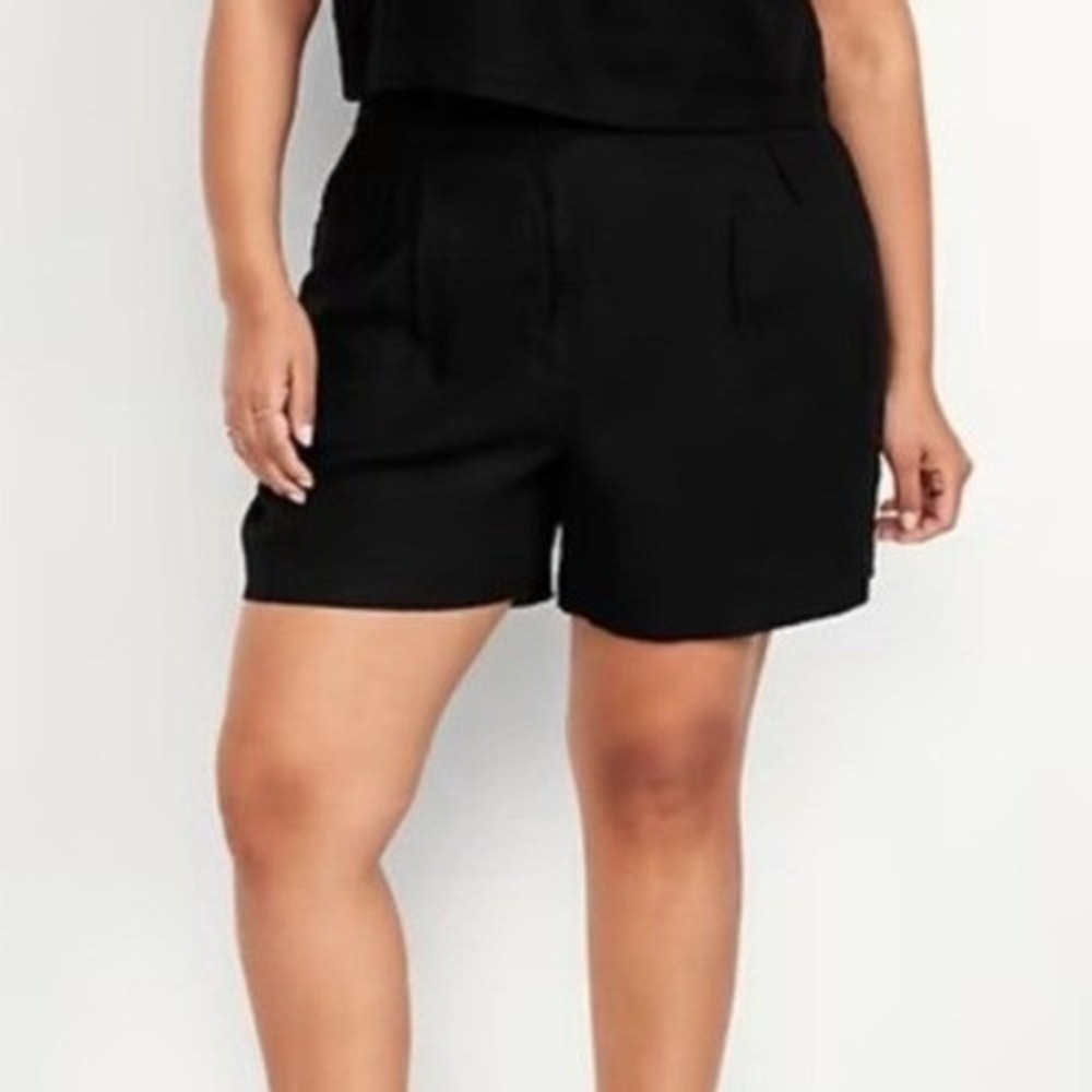 High Rise Taylor Linen blend Black shorts Plus size 2x Old Navy